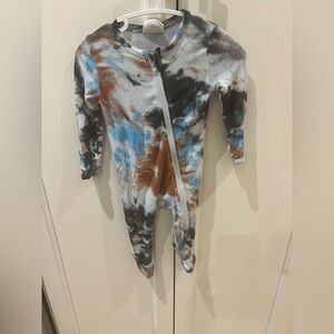 Angel Dear Tie-Dye Baby bamboo Onesie 0-3m
